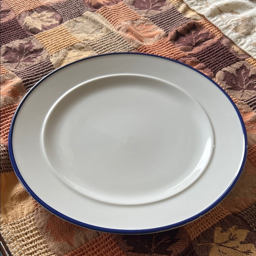 Fitz and Floyd Everyday White Bistro Blue dinner plate